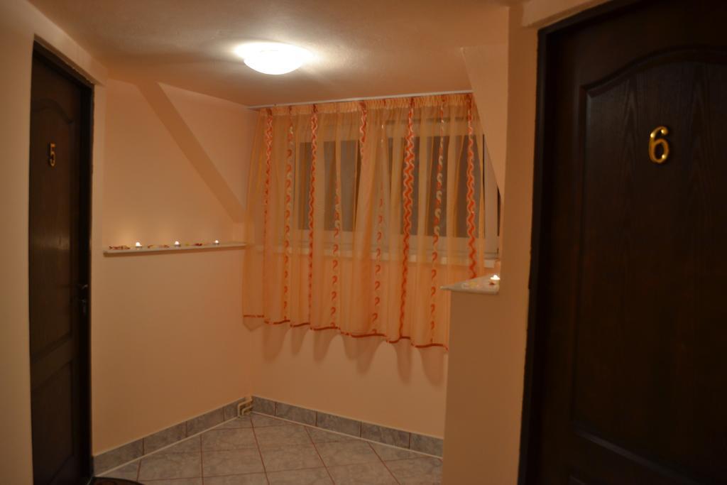 Ersa Panzio Otel Bisericani  Dış mekan fotoğraf